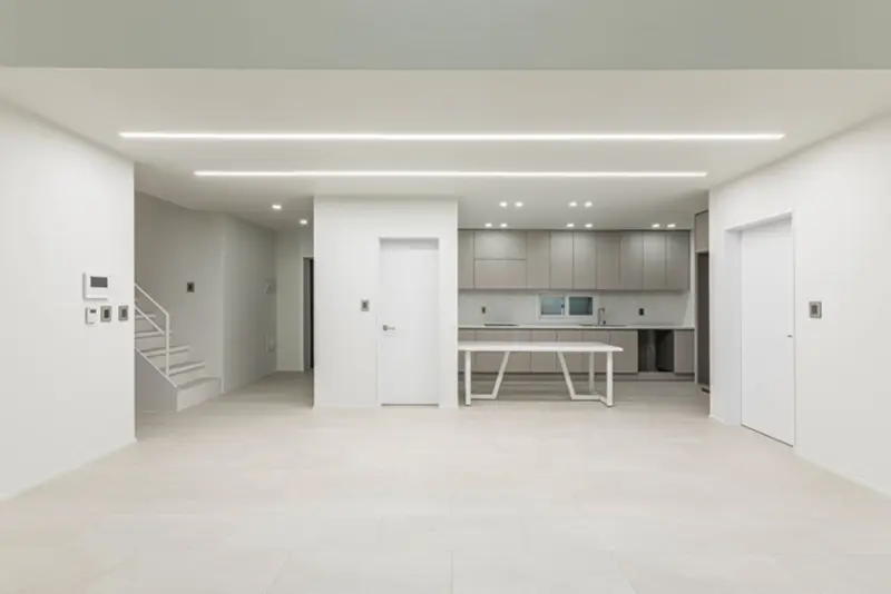 웜그레이 오픈키친의 미니멀 50평 주택